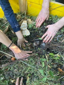 7 compost care 1 ®Camille Belmain