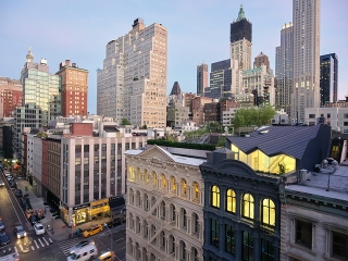 Foto: WORKac, 93 Reade Street in Manhattan’s
                                          Tribeca, © Bruce Damonte