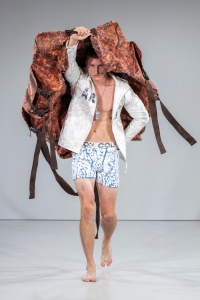 Show Modeklasse 2024 2nd year Leon Cole @Mario Ilic