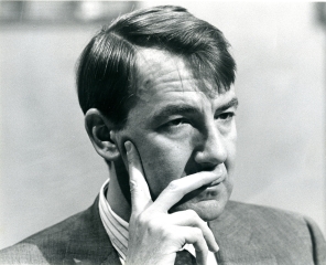 Foto:
                                          Rudolf Burger, undatiert, Foto: Johann Klinger, Wien © Universität für angewandte Kunst, Kunstsammlung und Archiv