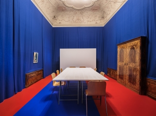 Ausstellungsansicht, Lill Tschudi – Franz Čižek. A delightful sort of game, Universitätsgalerie der Angewandten im Heiligenkreuzerhof
                                          © Kunstsammlung und Archiv, Universität für angewandte Kunst Wien, Foto: Manuel Carreon Lopez, kunst-dokumentation.com