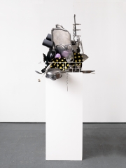 Nicole Wermers Abwaschskulptur (Dishwashing
                                          Sculpture) #14, 2020