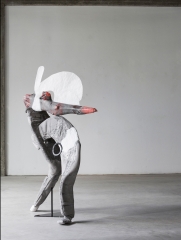 Photo: Antonia
                                          Rippel-Stefanska. Einer glänzt weniger, 2020 Ludmilla, 2018 © Antonia Rippel-Stefanska
