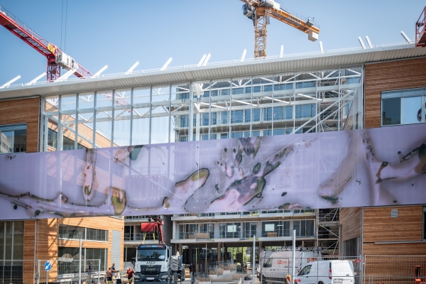 Visualisierung DOCKS mit Fassadenscreen © Squarebytes / Jakub Klak