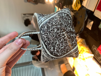 Aus Versehen versehen, William Metin Martin, Detail, Diplom Sommer 2025